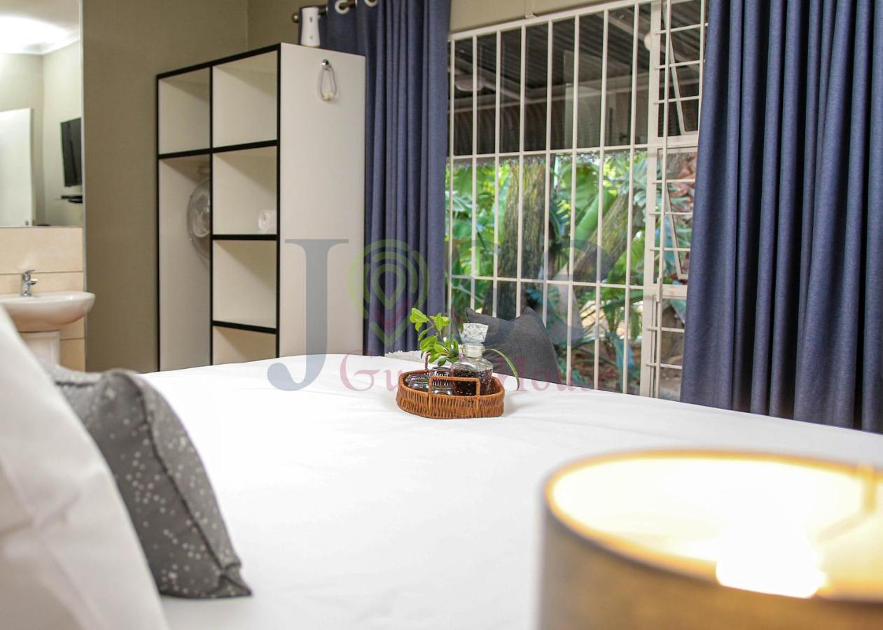 Jose Guesthouse Kempton Park Eksteriør billede